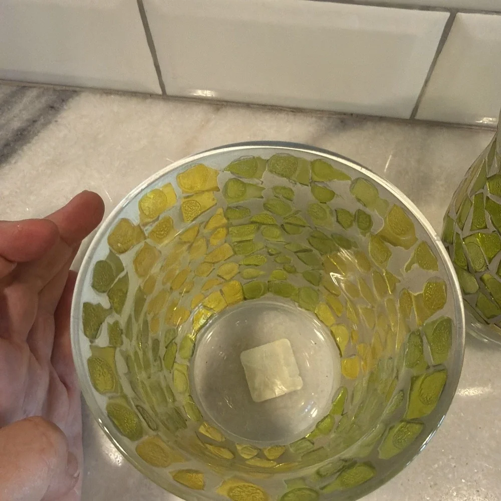 Set‎ Of 2 Vintage Hurricane Mosaic Green/yellow Glass Candle Holders ES003
